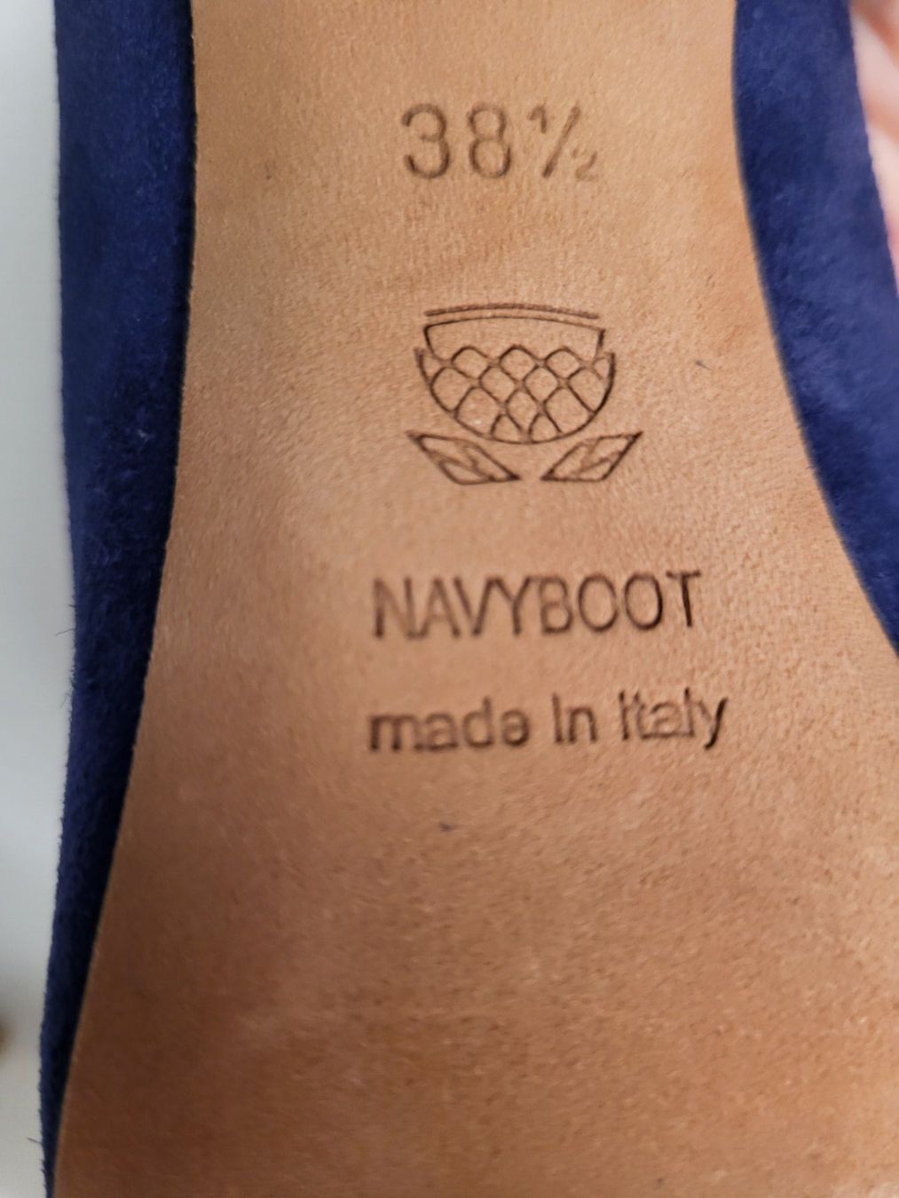 Navyboot Scarpe da donna: Navyboot Wildlederpumps, Gr. 38,5 - dunkelblau, elegant – Usato da Baar venduto da clar6 6