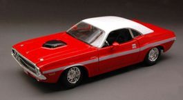 Dodge Challenger R/T 1970 rot / weiss   1:24 von Maisto