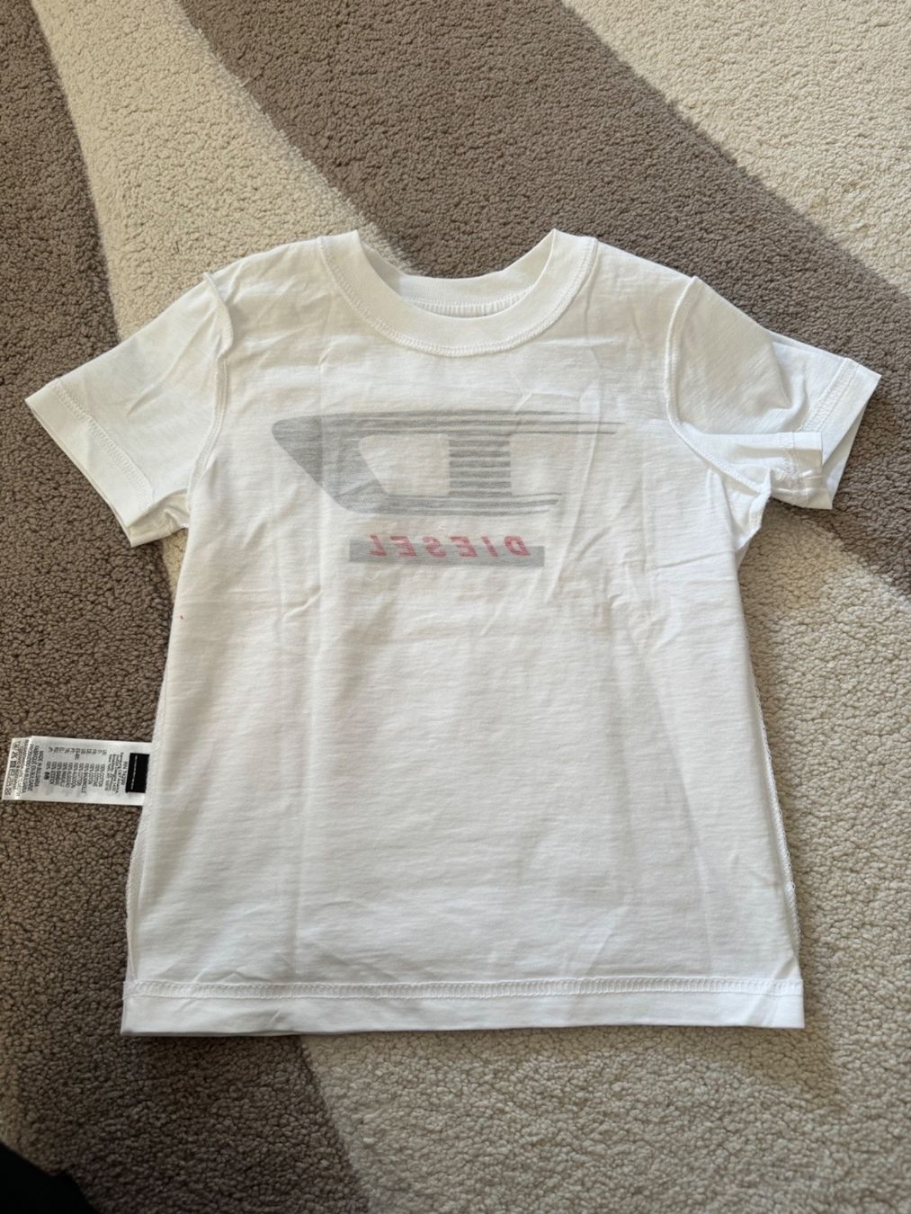 Diesel Hemden, T-Shirts & Polos: T-SHIRT DIESEL – Neu und originalverpackt aus Zürich von Mina_09 2