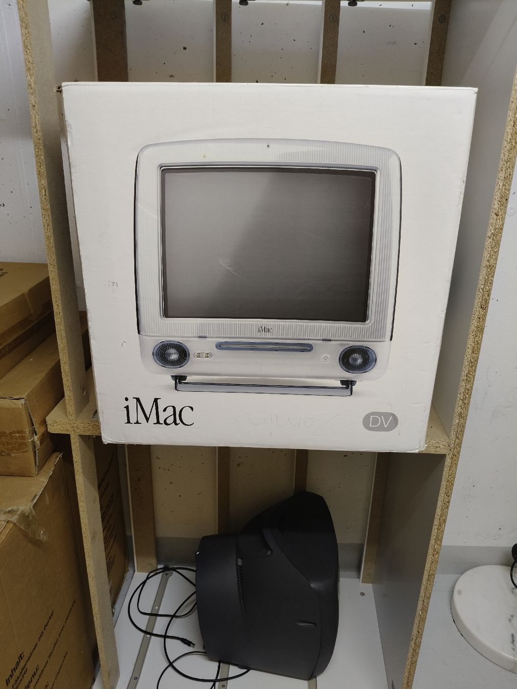 Apple PCs: iMac DV Special Edition Graphite Computer Fonktioniert – D'occasion à Oensingen par ece_8k7q