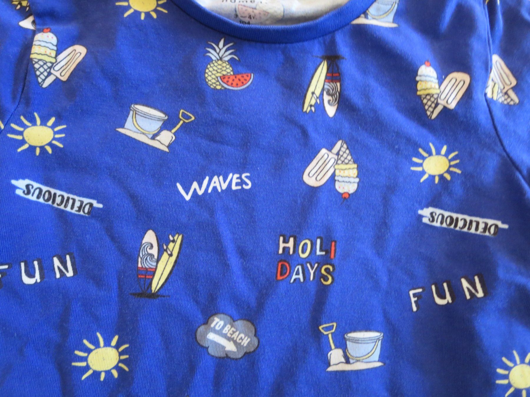Camicie, T-shirt & Polo: Kinder Ferien Shirt /Gr. 104 – Usato da Wallisellen venduto da Arvenstube 1