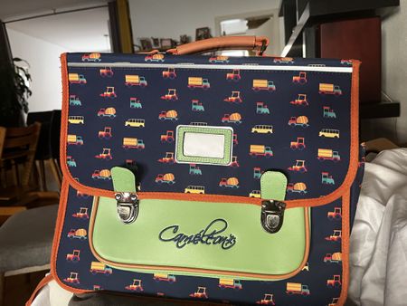 Cartable enfants "Camelions" motif camions bleu/orange