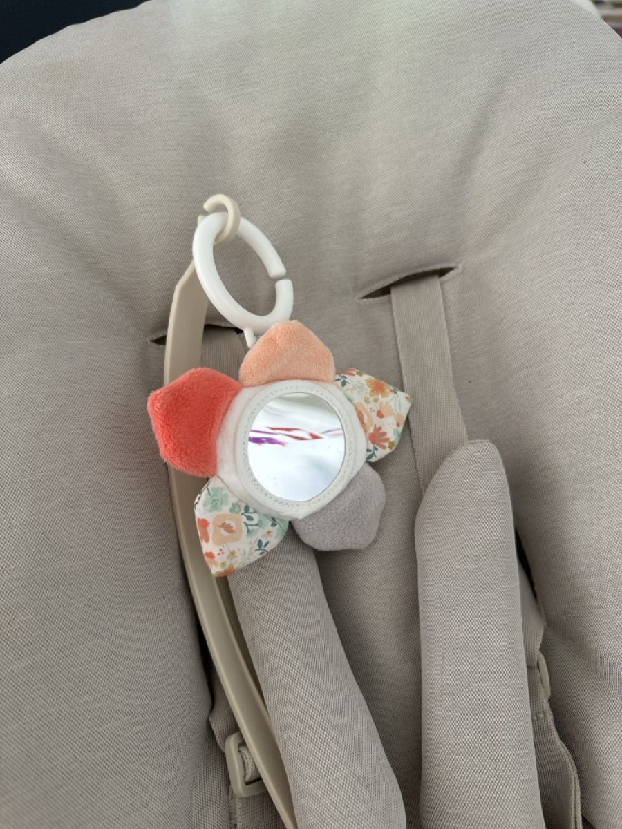 Stokke Bascules & balançoires: Newborn Set mit Spielzeughalter Vanilla White – Neuf (Voir description) à Oberwil BL par jas_wxn2 2