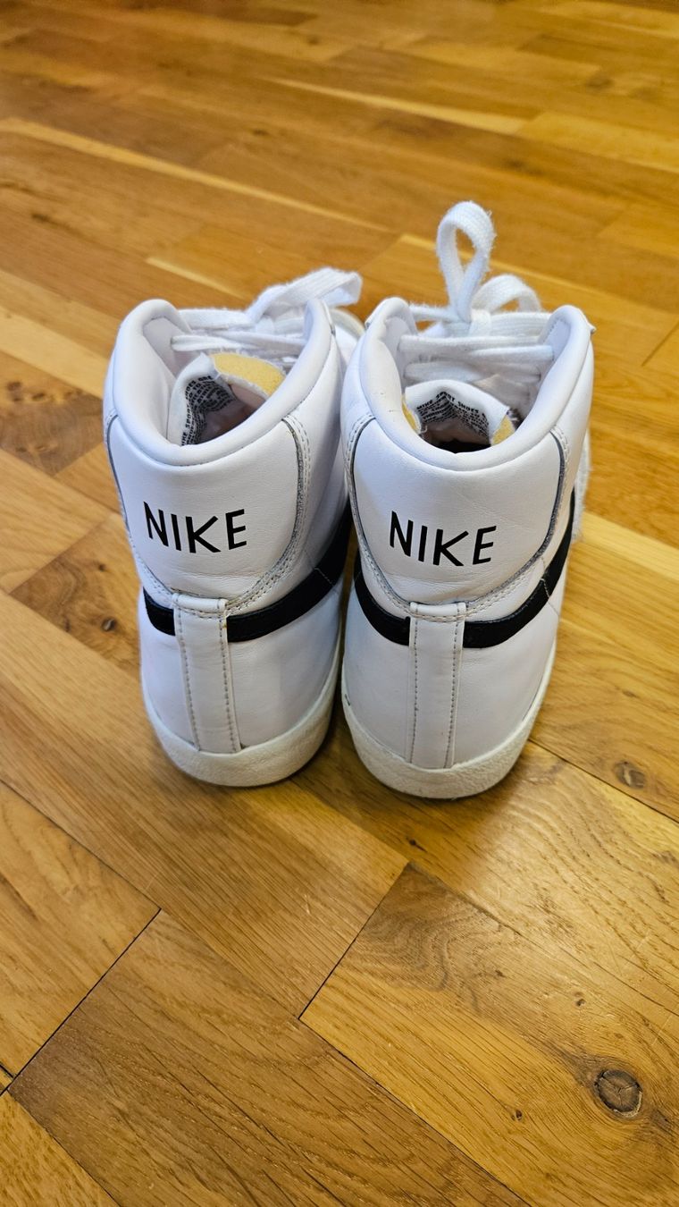 Nike Herrenschuhe: Nike Schuhe – Gebraucht aus Bubikon von diditoto 2