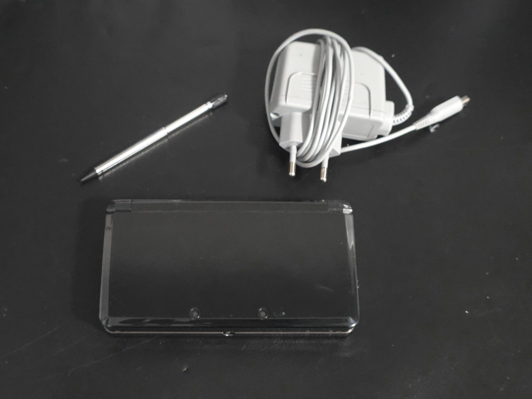 Nintendo Consoles: NINTENDO 3DS | COSMO BLACK – D'occasion à Bellinzona par egemon