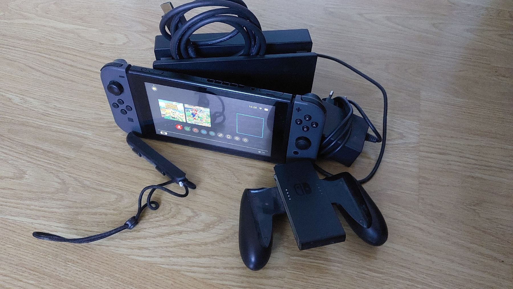 Nintendo Consoles: Nintendo Switch Grau inkl. 2 Games – Neuf (Voir description) à Biberist par jan_zk56 1