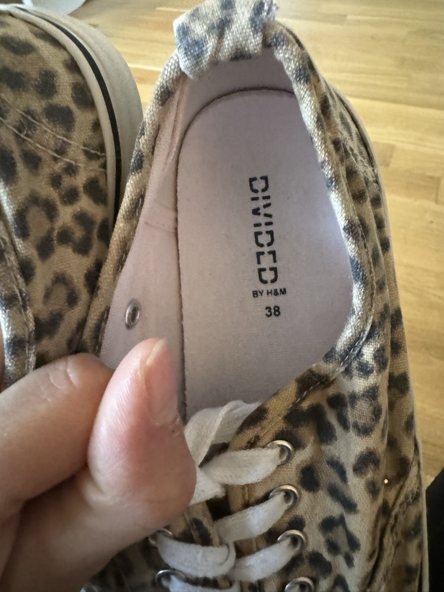 Scarpe da uomo: H&M Leo Sneaker Gr. 38 Leopard Print – Nuovo (secondo la descrizione) da Weisslingen venduto da lar_r9qr 1