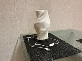 lampe , nachttischlampe