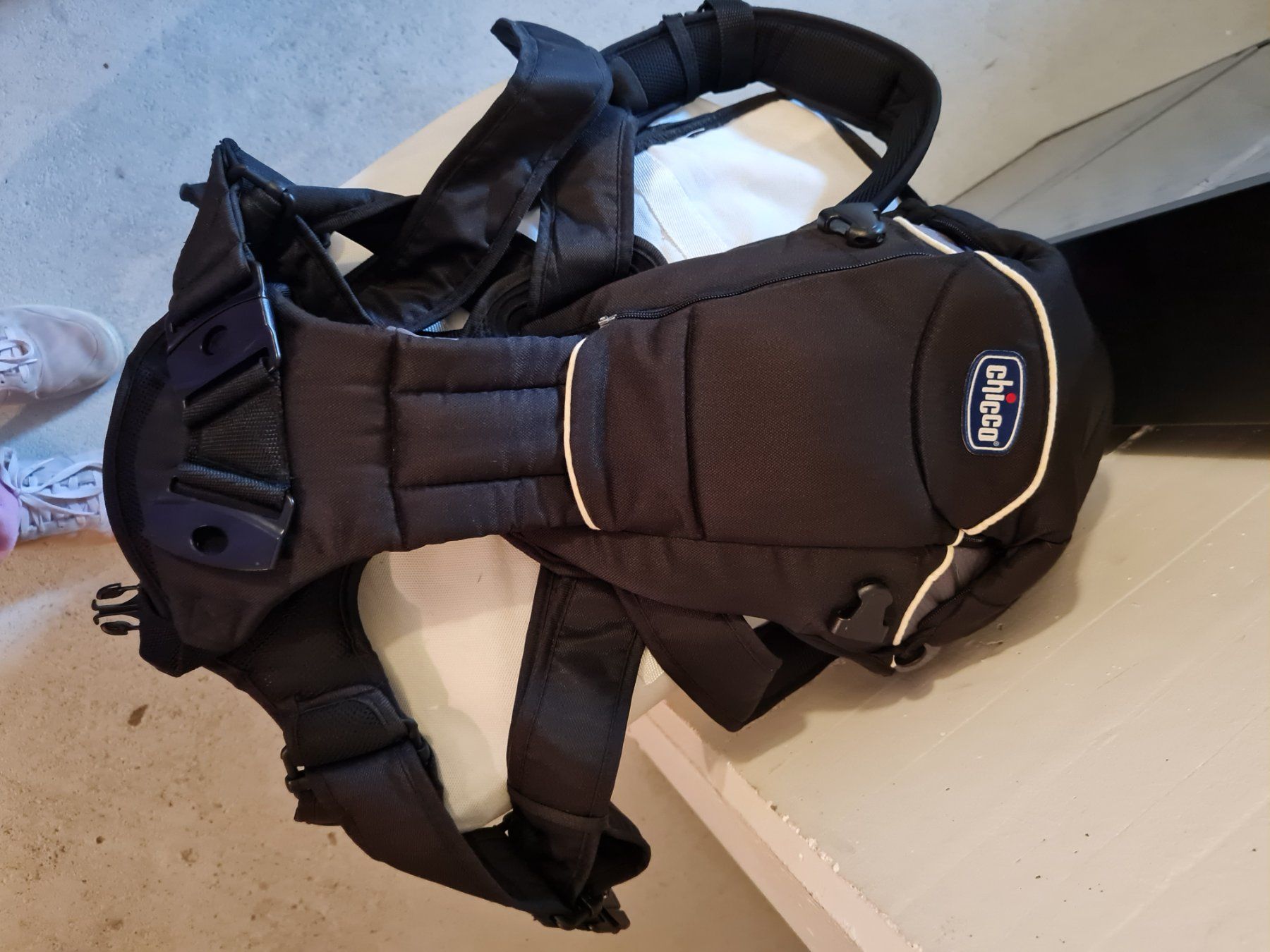 Chicco Bauch- & Rückentragen: Porte bébé chicco – Gebraucht aus Ependes FR von Elphy