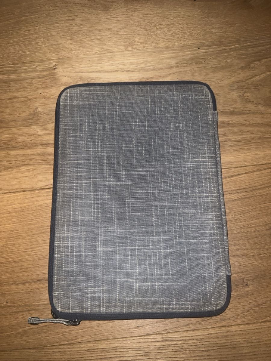 Borse: Laptoptasche Grau – Usato da Luzern venduto da Whateverr 1