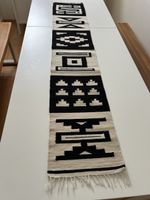 Handgewobener Tischläufer Schwarz-Creme Peru