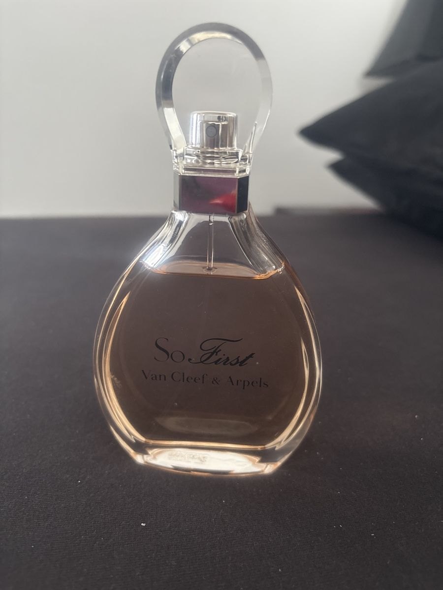 Van Cleef Profumi & Eau de Toilette: Van Cleef & Arpels So First 100ml – Usato da Täsch venduto da iladt 1