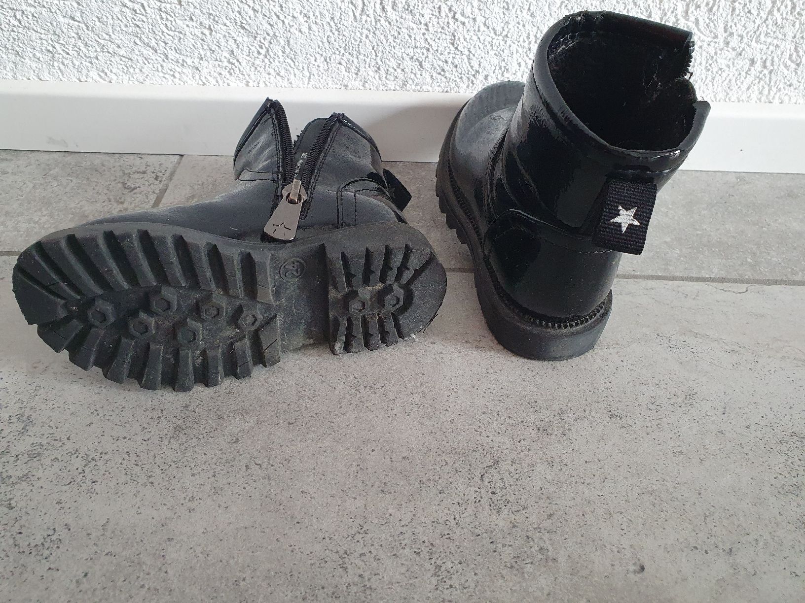 Scarpe per ragazze: Bottines KIABI taille 24 – Usato da Le Noirmont venduto da Guiguiguette 2