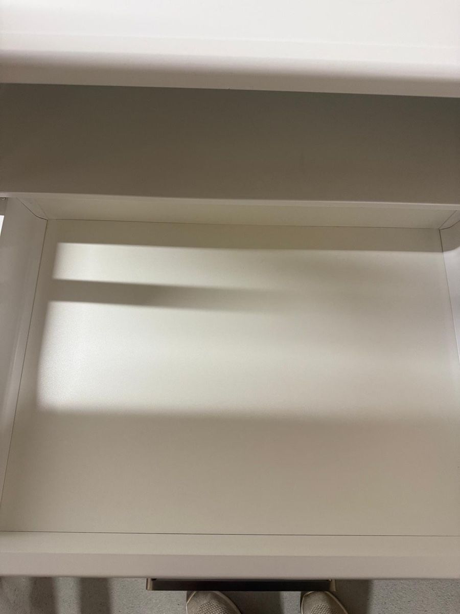 Banconi: Praktischer Rollcontainer/Kommode in Weiss mit 3 Schubladen – Usato da Ebikon venduto da lop_jbb6 2