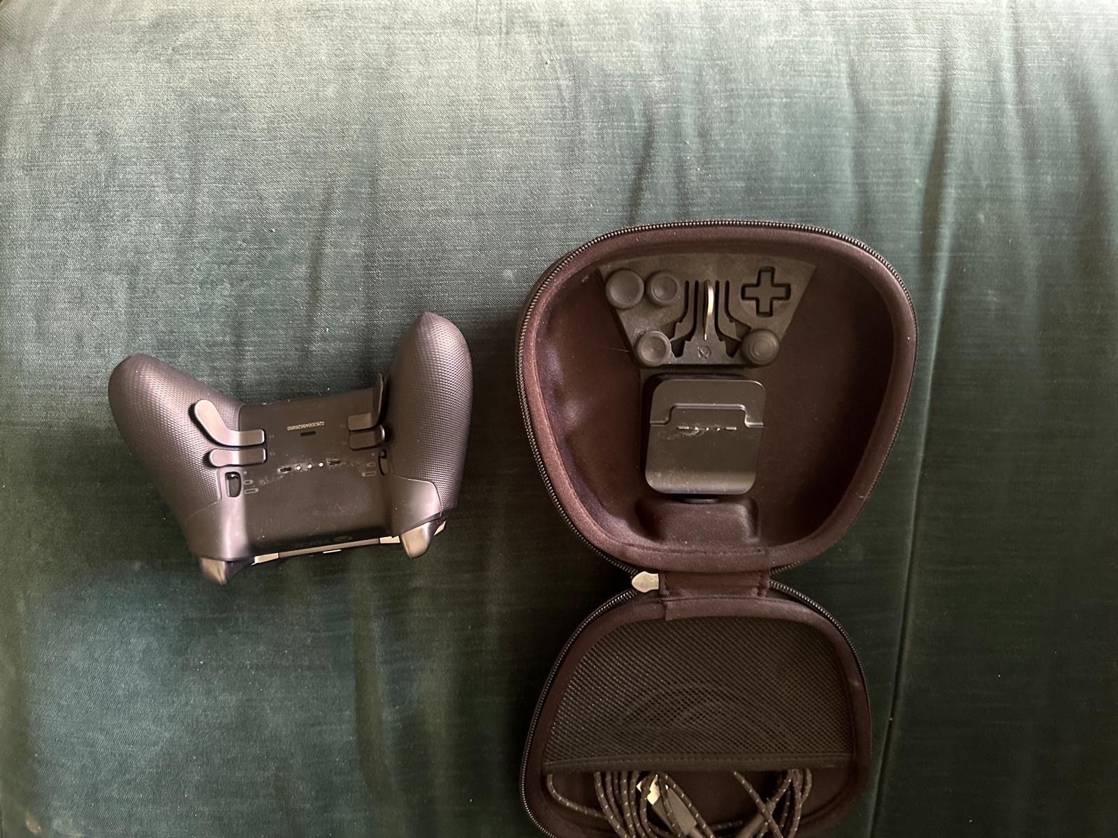 Controller: Xbox elite series 2 – Usato da Zürich venduto da Pia021 1