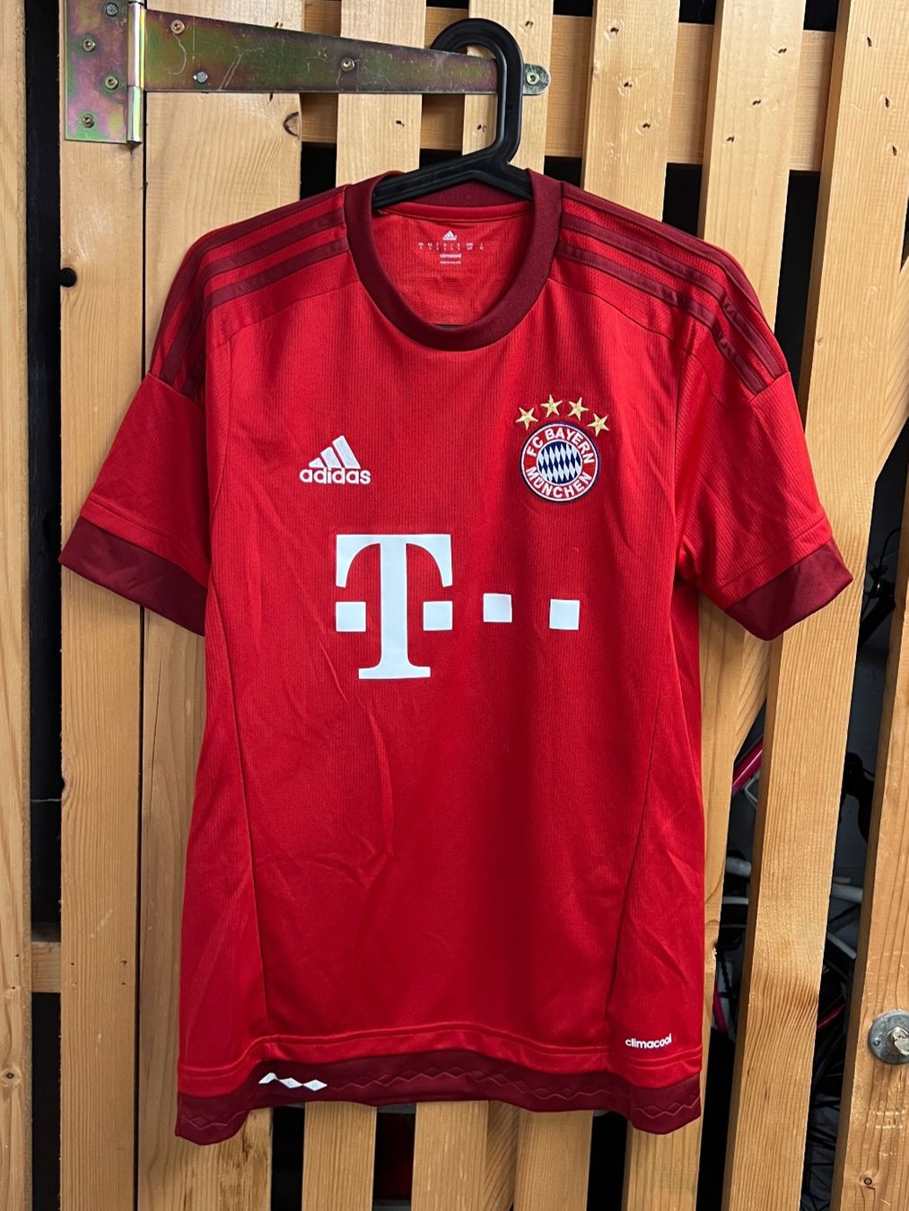 Adidas Canottiere & Pantaloni: FC Bayern München Trikot Lewandowski – Usato da Cully venduto da DealerPrice 1
