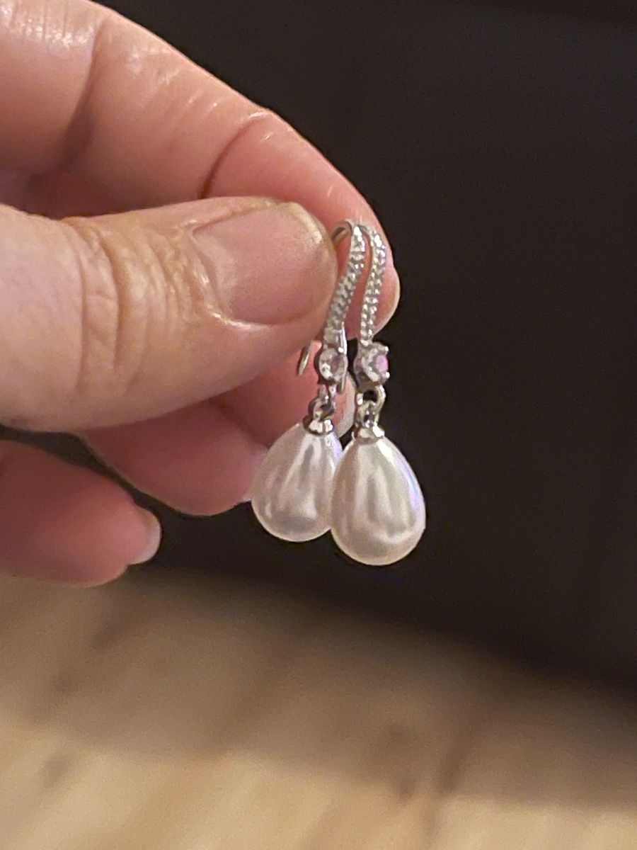 Orecchini pendenti & Orecchini a lobo: Boucles d'oreilles perles nacrées blanches 3 cm neuves – Nuovo (secondo la descrizione) da Kloten venduto da Vermicelles