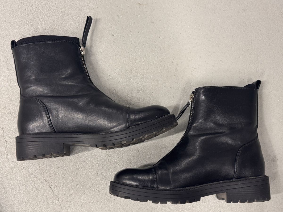 Chaussures femmes: Black Ankle Boots, Zip-Up, Size 37 – D'occasion à Zürich par Tanja_G88 2