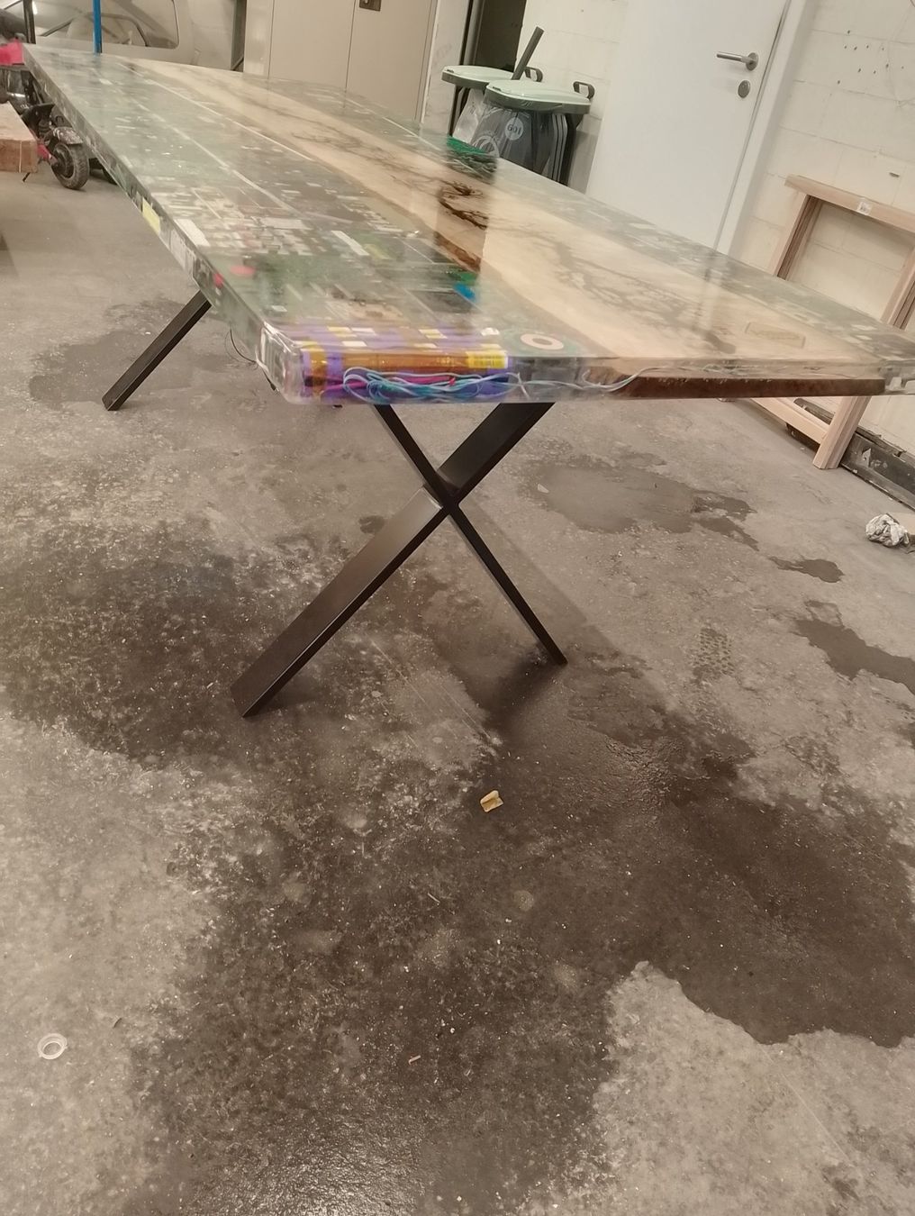Tavoli: Unikat Handmade Epoxy Tisch – Usato da eggersriet venduto da kon_nqm8 1