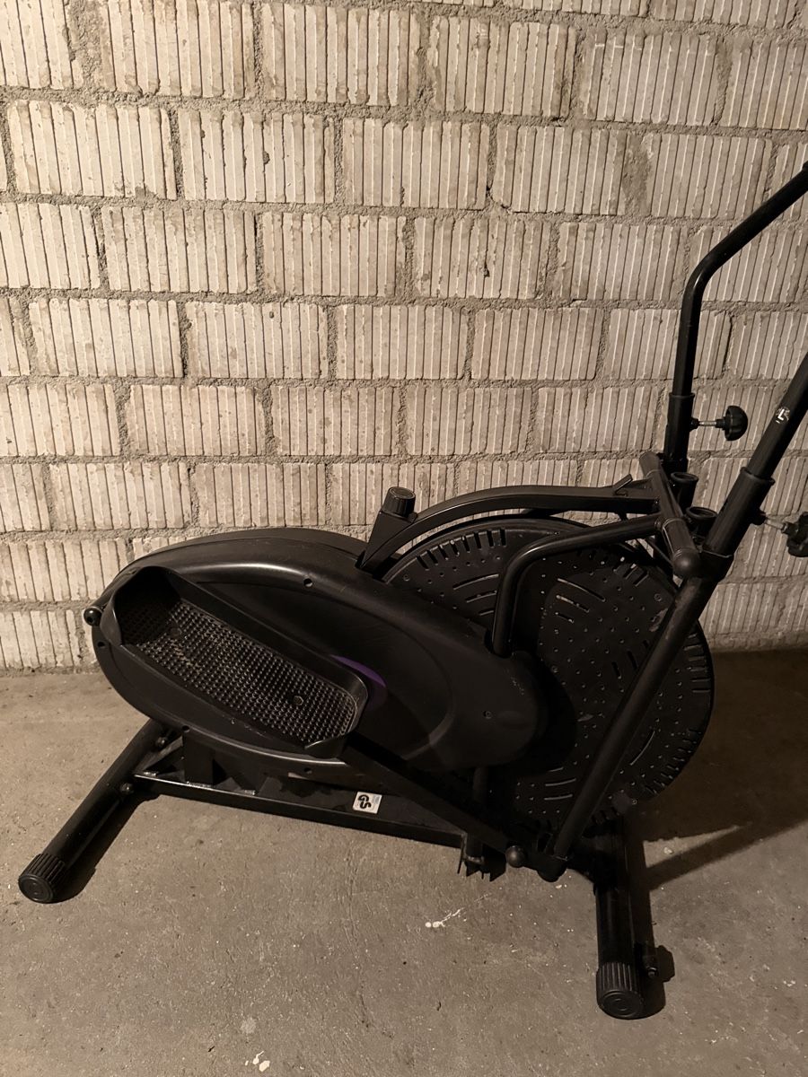 Hometrainer: Ellittica usata – Usato da Buchs AG venduto da mas_vd2v 1