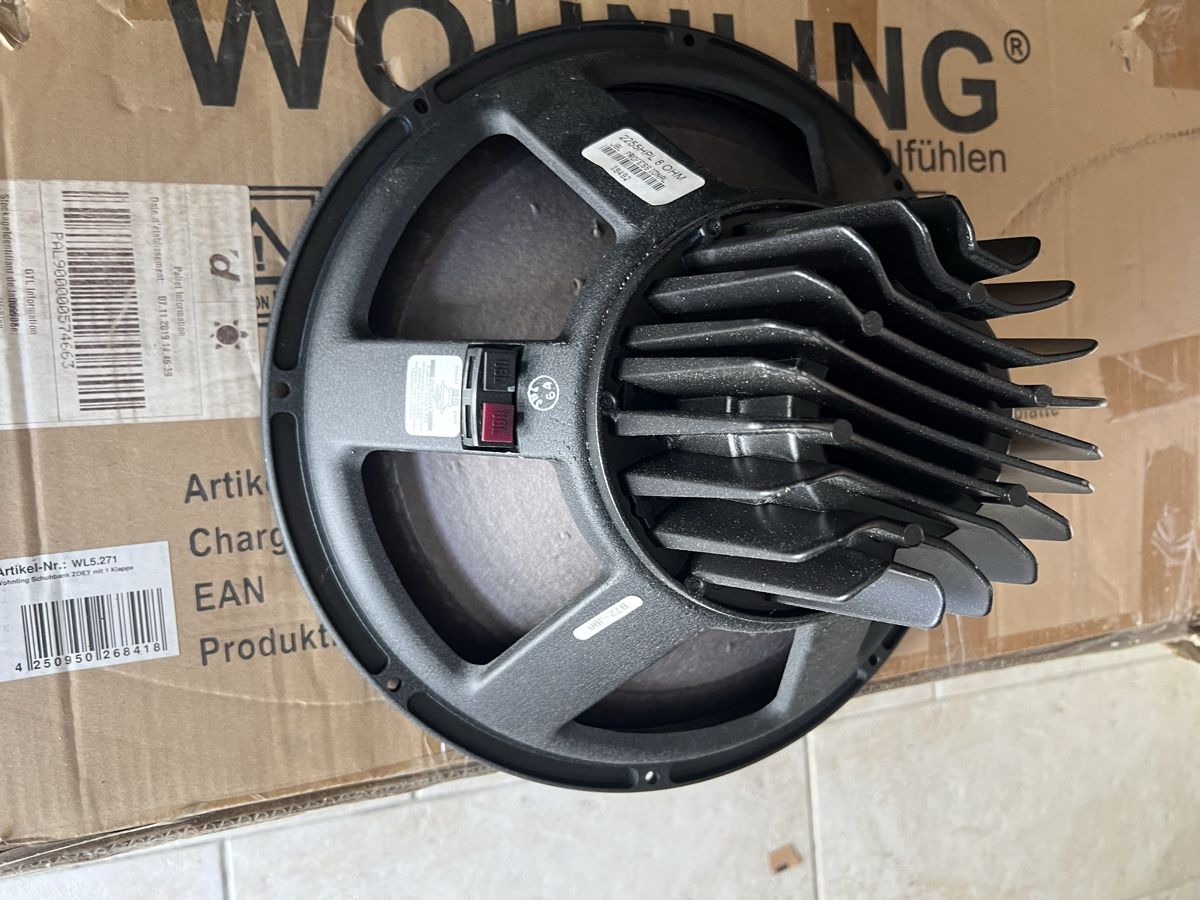 JBL Casse acustiche: JBL Lautsprecher – Usato da Nebikon venduto da Electrovoice10 2