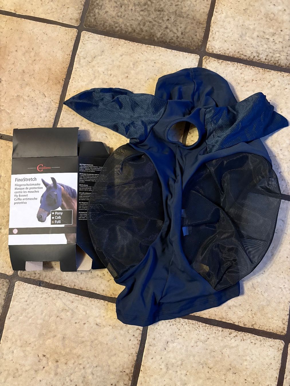Maschere: Fliegenmaske FinoStretch Gr.Full Blau – Nuovo (secondo la descrizione) da St. Margrethen SG venduto da leto82