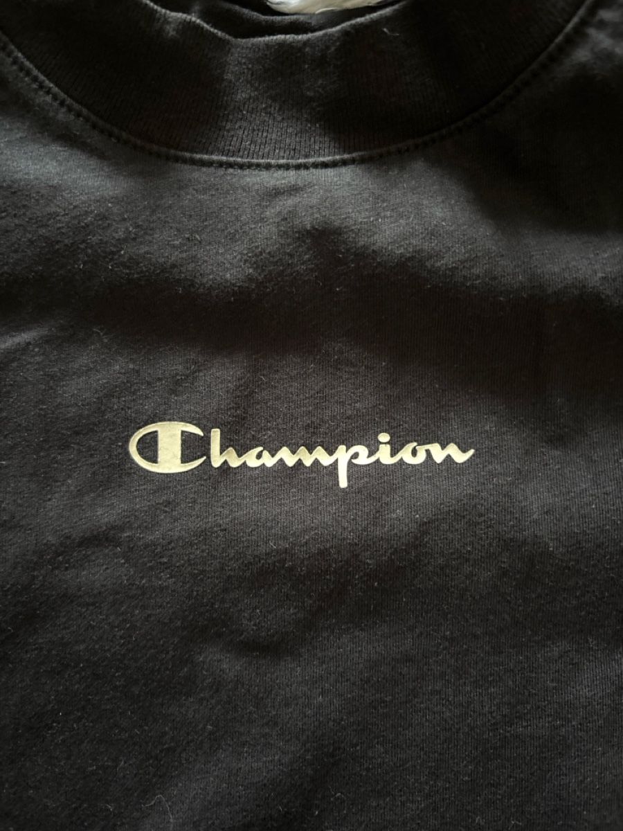 Champion T-shirt: T-Shirt – Usato da St. Gallen venduto da sabrina_19 1