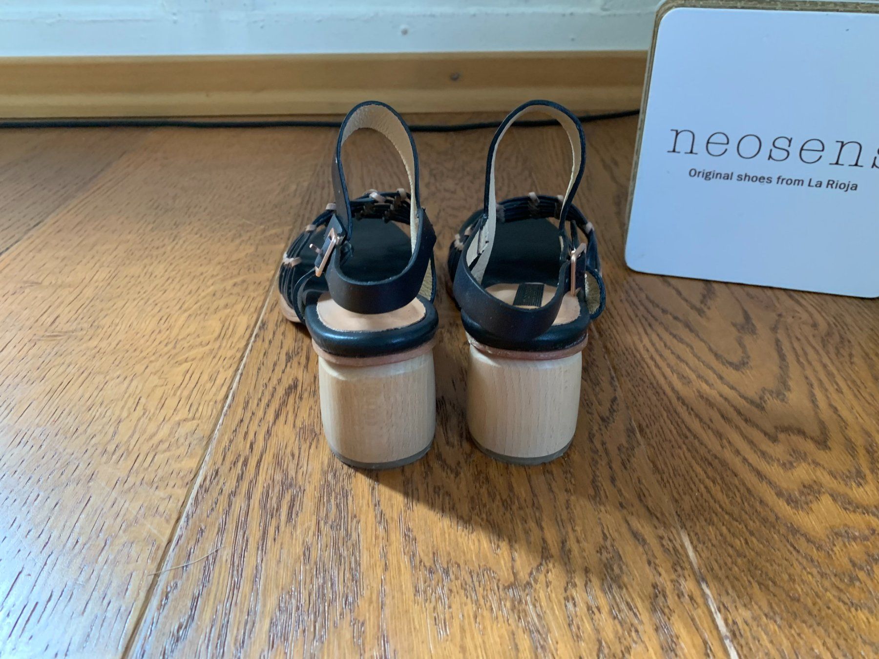 Neosens Scarpe da donna: Neosens Verdisio 3145 black Gr.37 – Nuovo (secondo la descrizione) da Zürich venduto da finsti 7