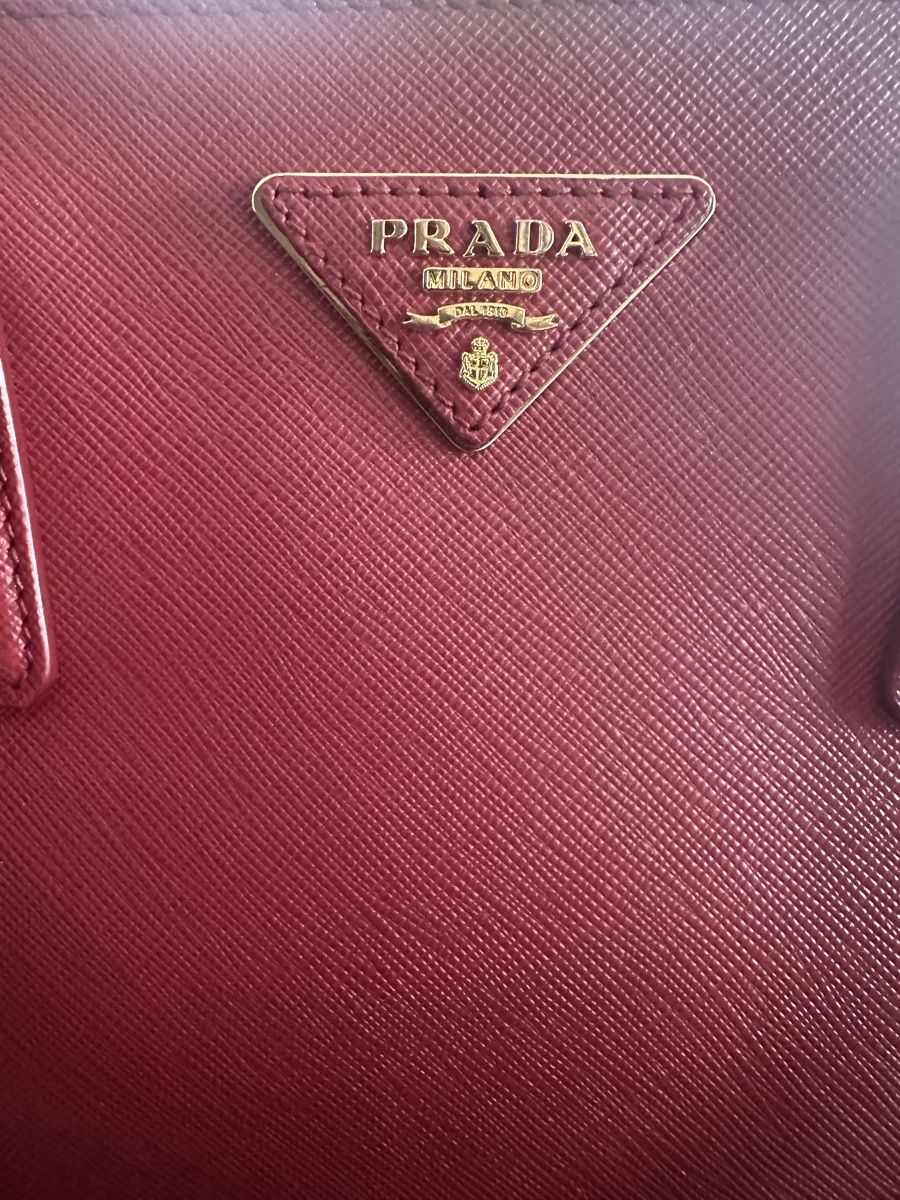 Prada Borse da donna: Prada Tasche, rot, Topzustand – Nuovo (secondo la descrizione) da Wettswil venduto da haddy91 9