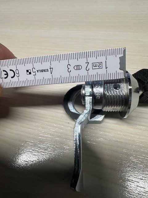 Schlösser: Drehriegel Schloss, Möbelschloss – Neu und originalverpackt aus Zürich von ELPESCADILLA