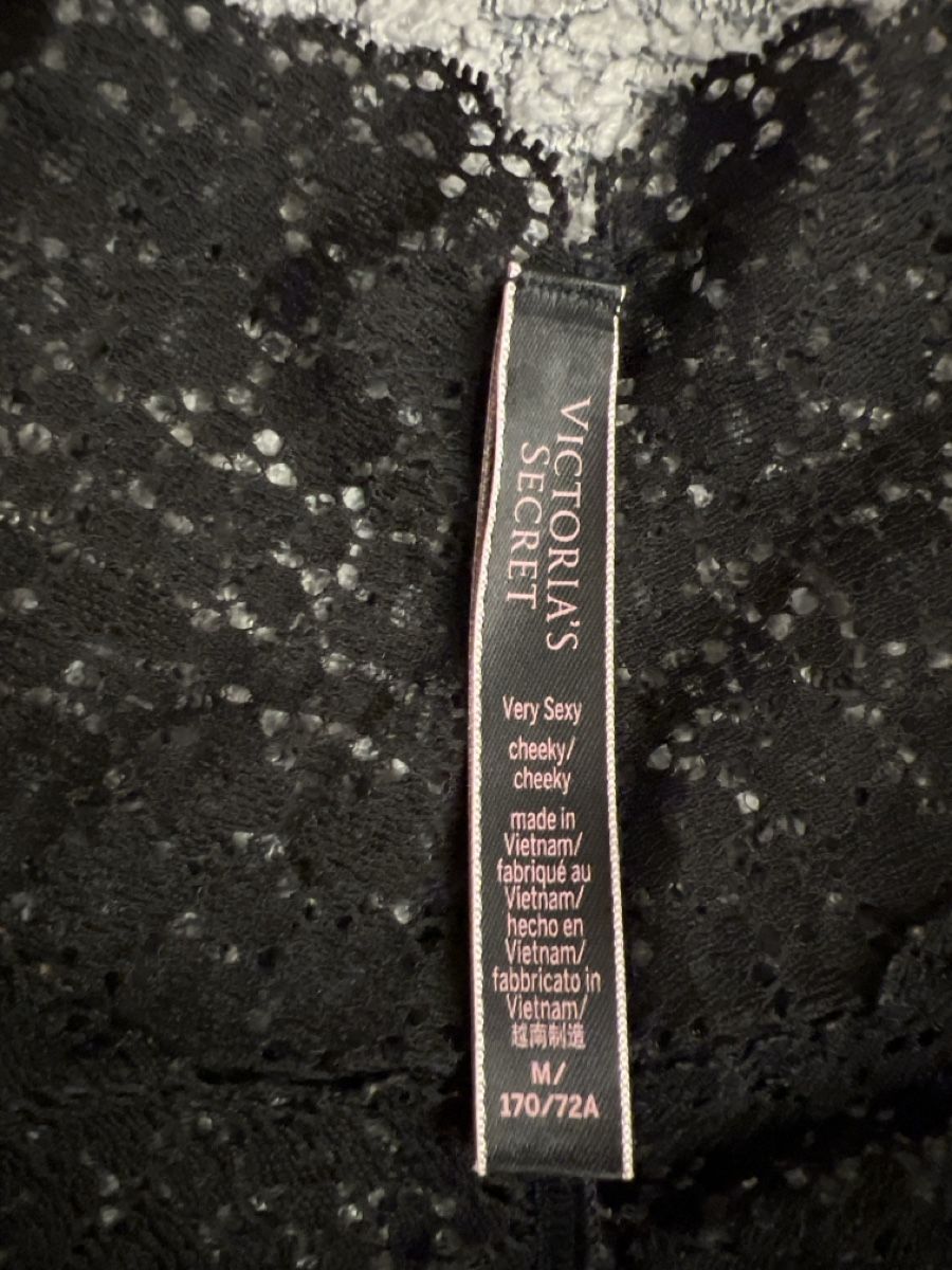 Victoria's Secret Altra biancheria intima: Victoria Secret String M – Nuovo (secondo la descrizione) da Muttenz venduto da Lisa_z 2