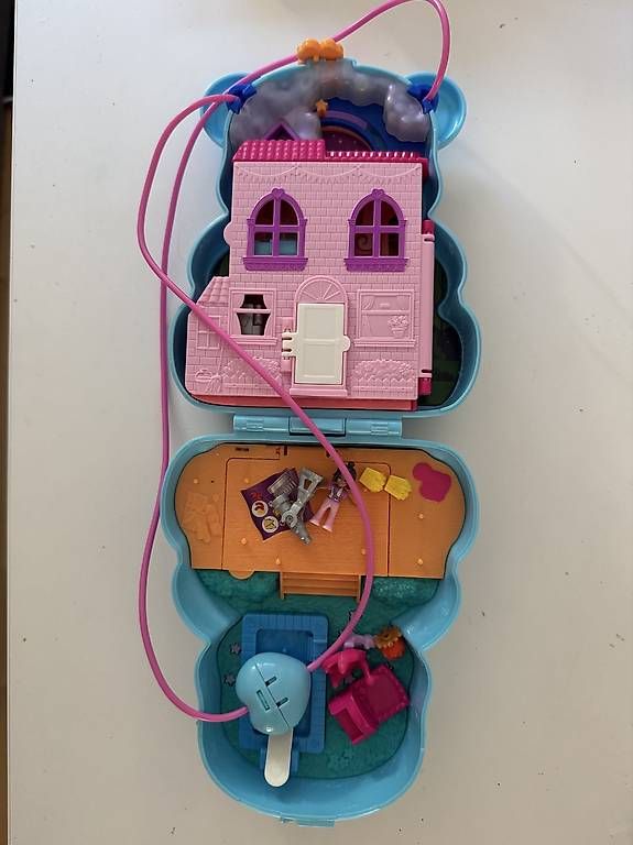 Giocattoli: Polly Pocket Sleepover Teddy Bear Bag  – Usato da Mümliswil venduto da KarolinPony 1
