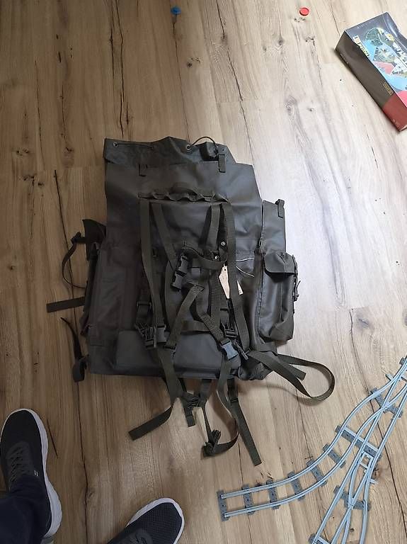 Schweizer Armee Zaini: Packung 90 zu Rucksack Schweizer Militär – Usato da Rüegsauschachen venduto da Ctba82