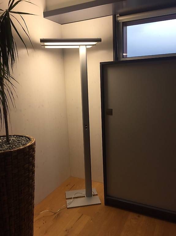 Lampade: neuwertige Design Bürostehleuchte Work – Usato da Egliswil venduto da Fiji007