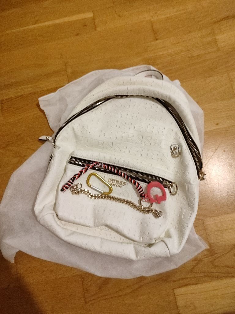 Guess Zaini: Guess Naples Damen Rucksack NEU – Nuovo (secondo la descrizione) da Zürich venduto da johnnytifosi7 4