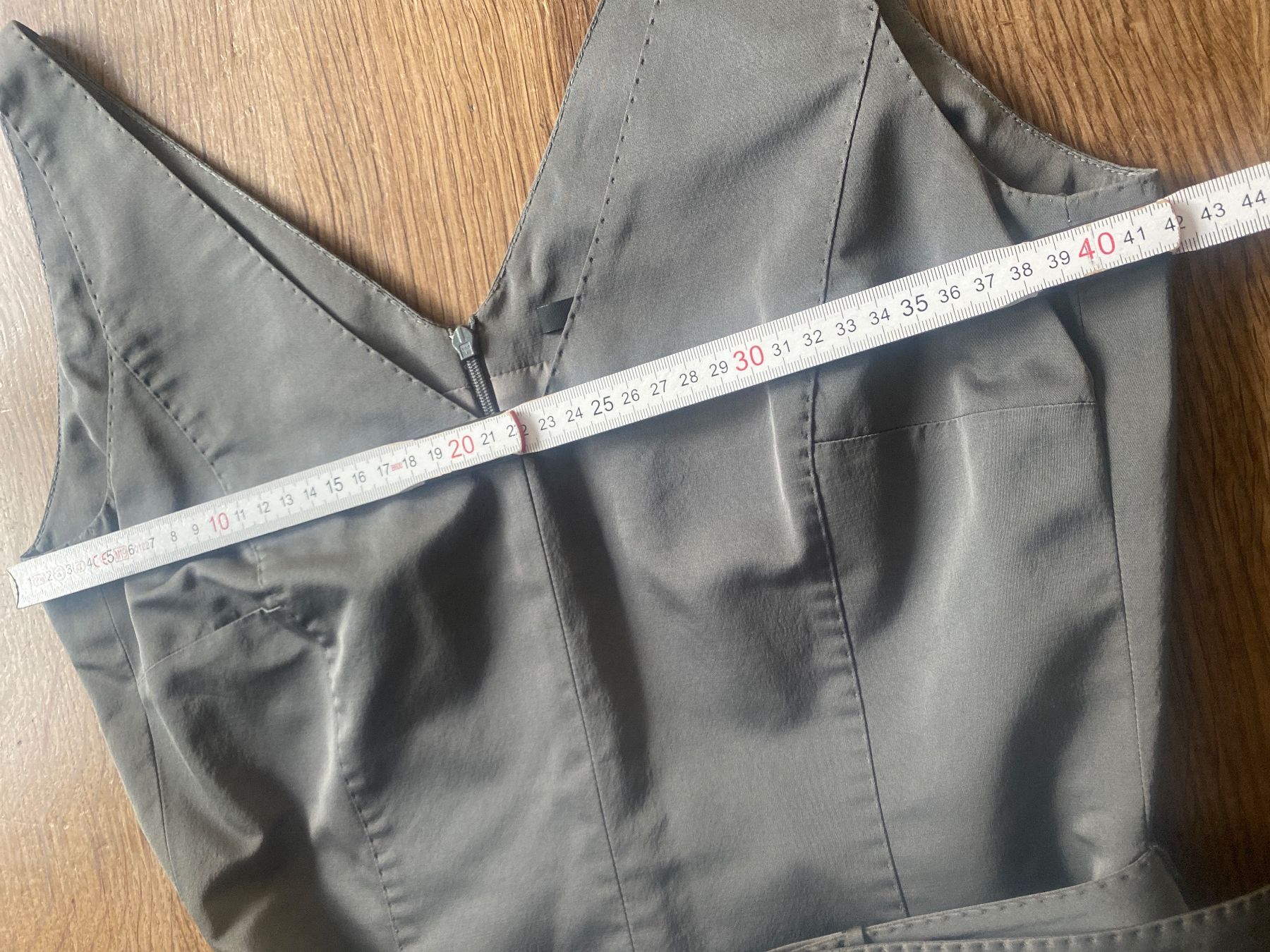 Windsor Vestiti: •Windsor• KLEID GR.34/XS Seide edel / helles Anthrazit/Mocca – Nuovo (secondo la descrizione) da Frauenfeld venduto da Boldi46 6