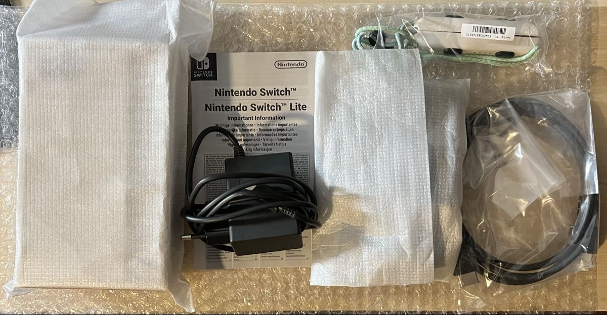 Nintendo Console: Nintendo Switch Animal Crossing – Usato da Grandevent venduto da David28313 6
