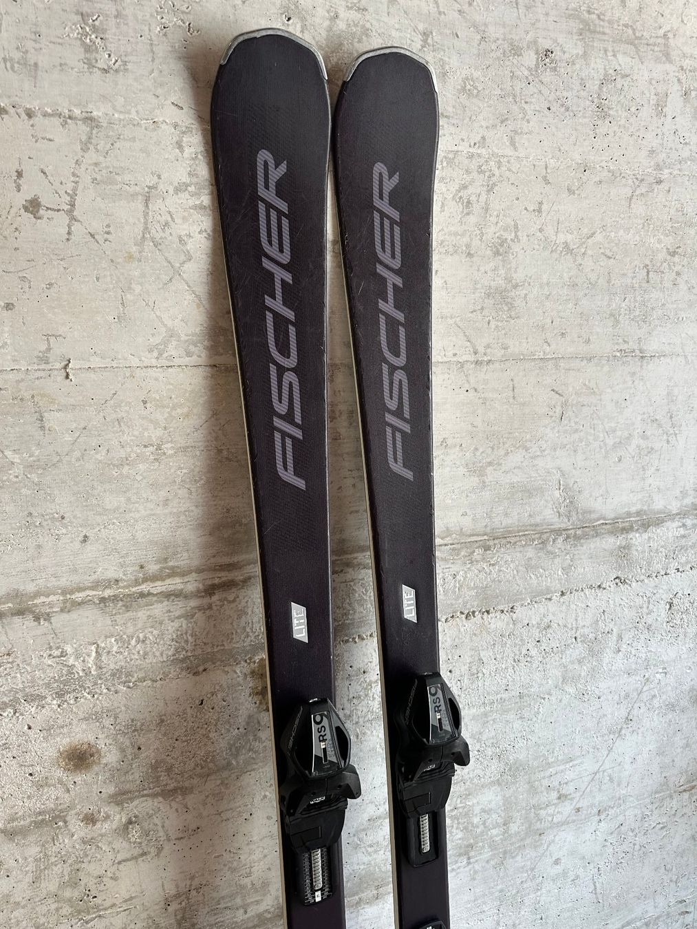 Fischer Skis: Fischer Trinity Ski 157CM – Gebraucht aus Emmenbrücke von karkarkar 1