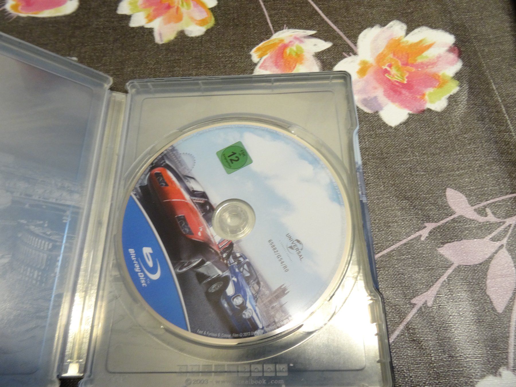 Tutti i DVDs: Fast & Furious 6 STEELBOOK BLU-RAY – Usato da Olten venduto da Disc-Verkauf 1
