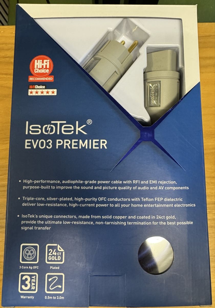 Isotek Cavi: Netzkabel IsoTek EV03 Premier C19 3 Meter neu – Nuovo e nell'imballaggio originale da Ebertswil venduto da audivero 2