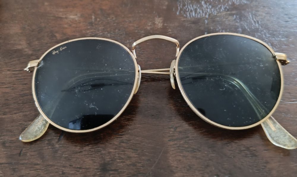 vendo occhiali ray ban