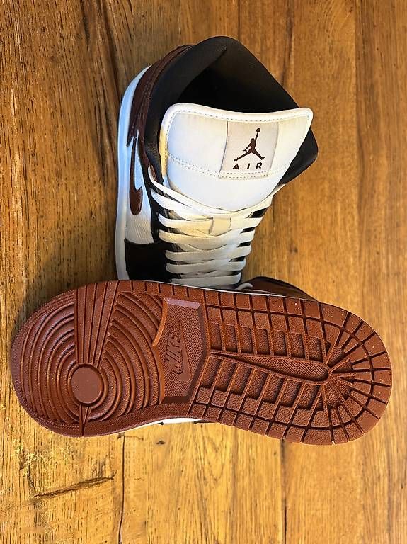 Scarpe da uomo: Jordan 1 Mid SE Dark Pony 41 – Usato da Lyss venduto da af123 1