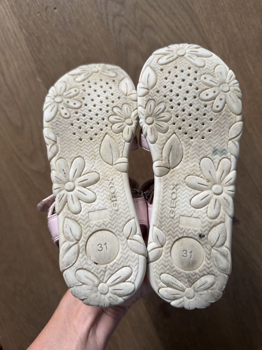 Geox Scarpe per ragazze: Geox Sandalen pink Grösse 31 – Usato da Obfelden venduto da RichardS. 2