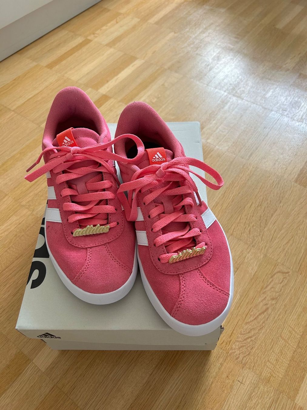 Adidas Scarpe da uomo: Adidas Sneakers Pink Gr. 6 – Usato da Glashütten venduto da ganadora