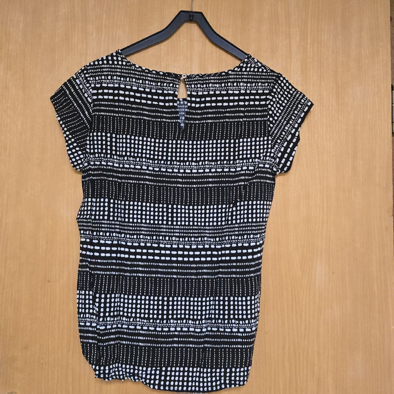 Only T-shirt: Blusenshirt GR 40.00 – Nuovo (secondo la descrizione) da Zwingen venduto da Geip 2