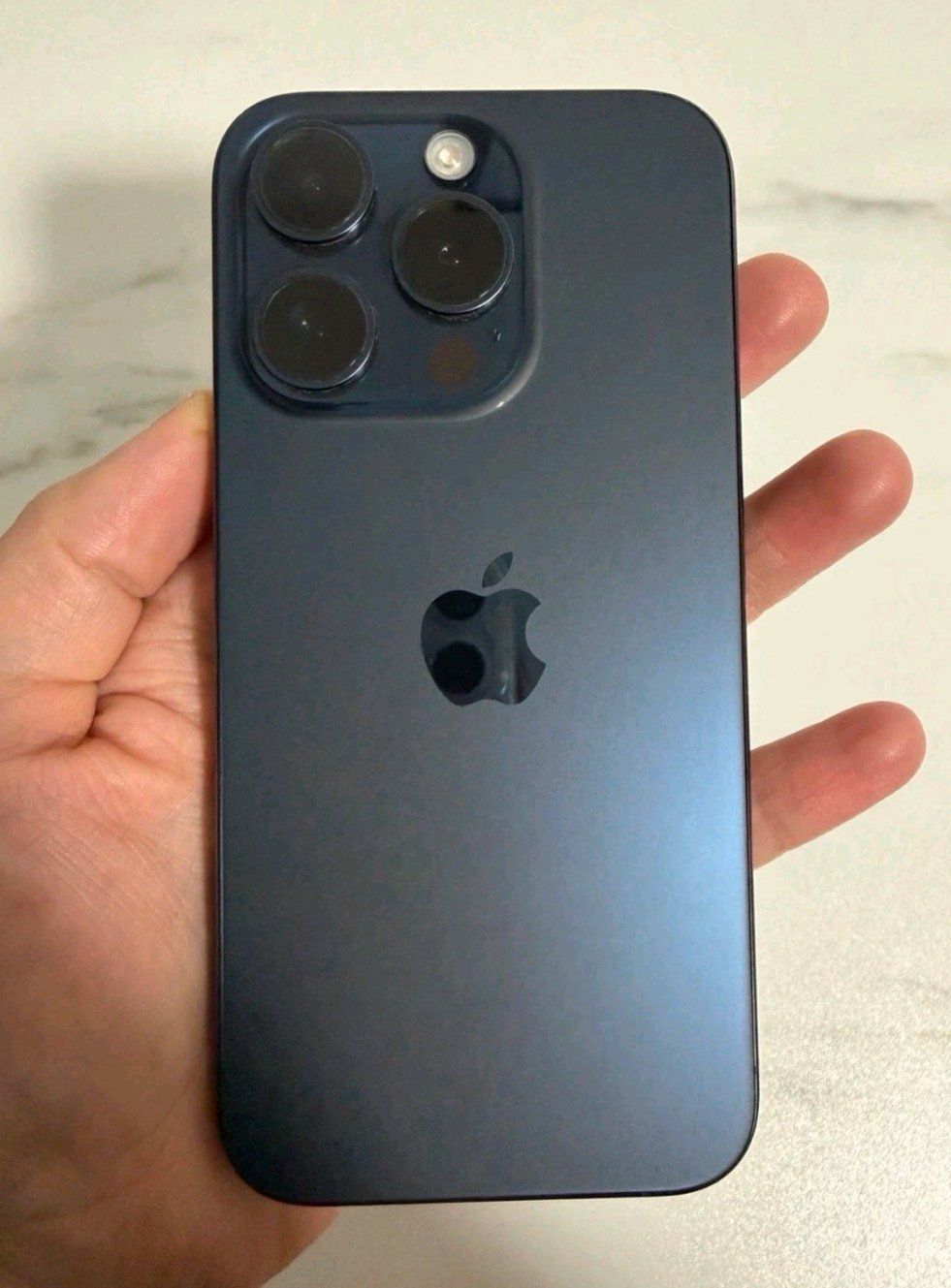 Apple Handys / Smartphones: iPhone 15 Pro (128GB) Akku 97% – Gebraucht aus Luzern von Waince786 1