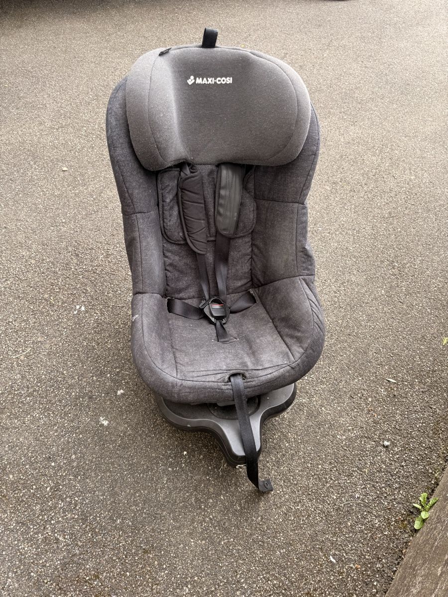 Maxi-Cosi Seggiolini per auto: Maxi-Cosi Babyschale - Kindersitz  – Usato da Sirnach venduto da Iemiroc