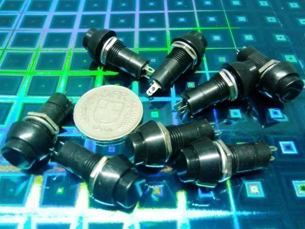 Interruttori: Drucktaster schwarz – Nuovo (secondo la descrizione) da Luzern venduto da Salefactory