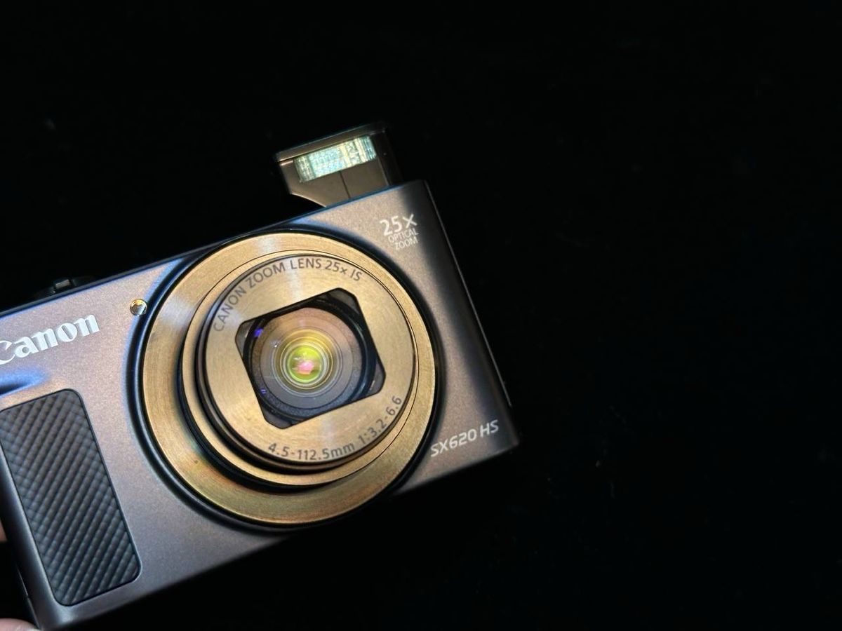 Canon Fotocamera: Kompaktkamera Canon PowerShot SX620 HS 25x Zoom  – Nuovo (secondo la descrizione) da Wädenswil venduto da HobbyZimmer 7