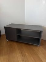 Fernsehmöbel auf rollen